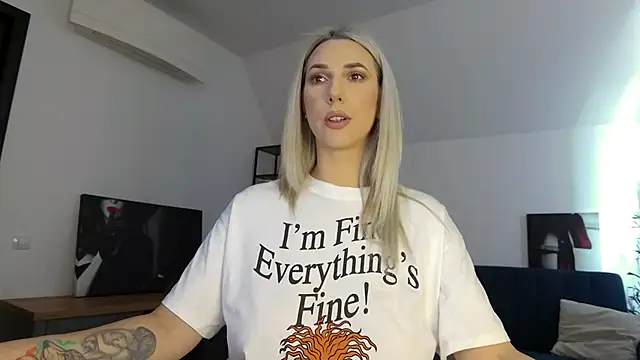 KhloeK online show from February 2025 01:10:02 PM