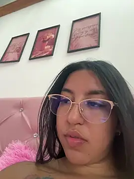 Tamara Roberts1 online show from December 2024 08:36:02 PM