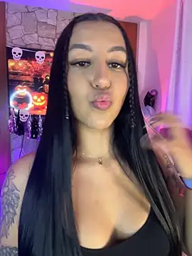 Tamara Roberts1 online show from October 2025 12:19:01 AM