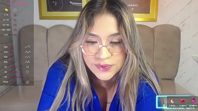 Snapshot of _Charlotte_v chatting on May 2026 03:24:01 AM Charlotte v online show from May 2026 03:24:01 AM