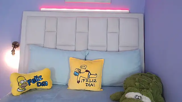 Nick Collins18 online show from December 2025 02:30:02 AM