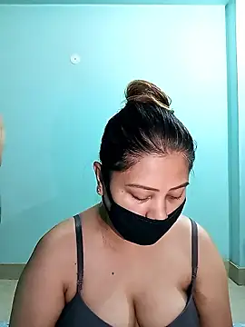 Snapshot of Cute-mona chatting on May 2026 08:10:02 AM Cute-mona online show from May 2026 08:10:02 AM