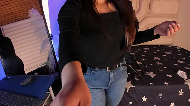 Snapshot of Rebeca_Williams_ chatting on January 2025 12:00:02 AM Rebeca Williams  online show from January 2025 12:00:02 AM