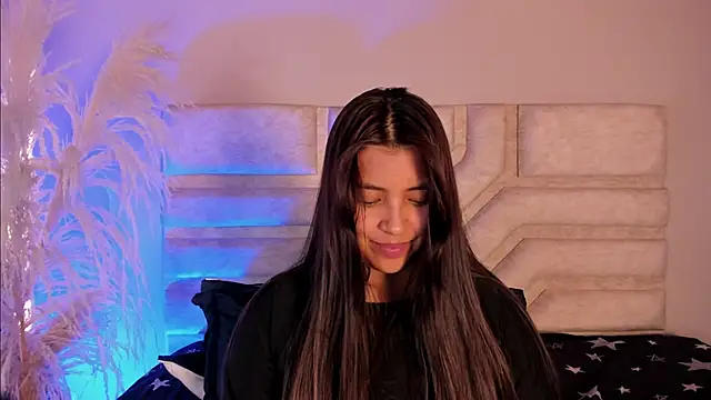 Snapshot of Rebeca_Williams_ chatting on January 2025 05:48:02 AM Rebeca Williams  online show from January 2025 05:48:02 AM