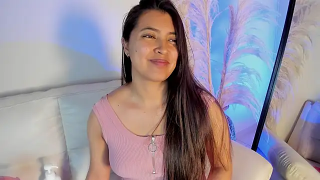 Snapshot of Rebeca_Williams_ chatting on January 2025 03:43:02 AM Rebeca Williams  online show from January 2025 03:43:02 AM