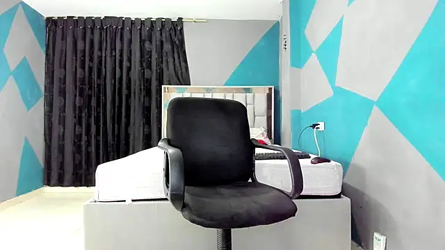 Snapshot of simookeler chatting on January 2025 02:46:02 AM simookeler online show from January 2025 02:46:02 AM