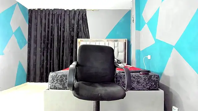 Snapshot of simookeler chatting on February 2025 03:32:02 AM simookeler online show from February 2025 03:32:02 AM