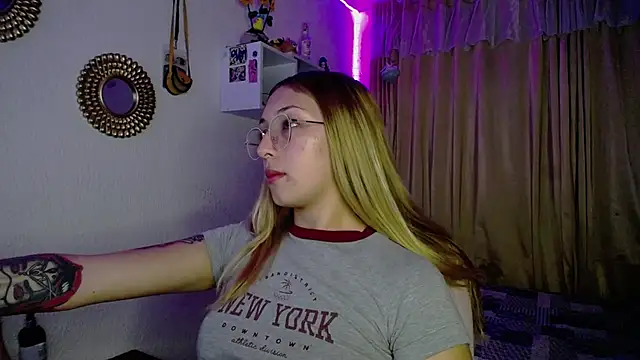 Soffy-brooks online show from December 2024 07:47:02 AM