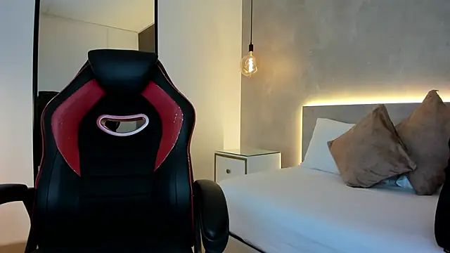 Snapshot of alma_fenix chatting on October 2025 12:27:02 PM alma fenix online show from October 2025 12:27:02 PM