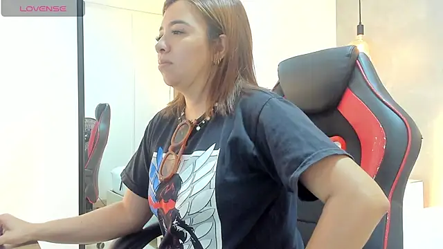 Snapshot of alma_fenix chatting on October 2025 12:26:02 PM alma fenix online show from October 2025 12:26:02 PM