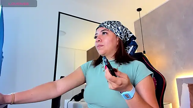 Snapshot of alma_fenix chatting on October 2025 12:23:02 PM alma fenix online show from October 2025 12:23:02 PM