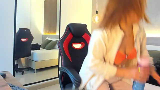 Snapshot of alma_fenix chatting on November 2025 12:27:02 PM alma fenix online show from November 2025 12:27:02 PM