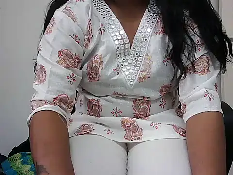 Yamini 01 online show from May 2026 12:57:01 PM