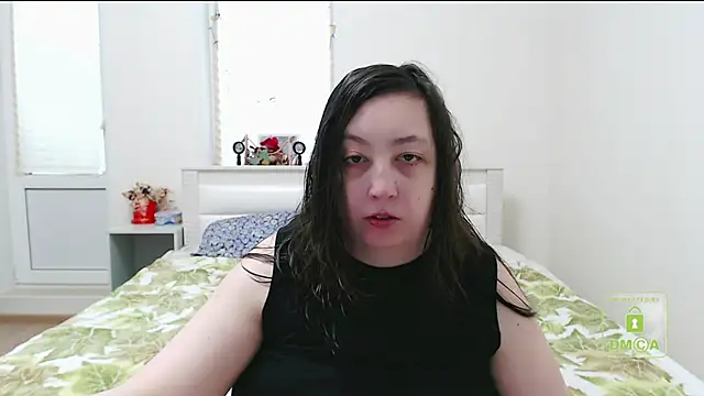 cute and hot online show from January 2025 09:11:02 AM
