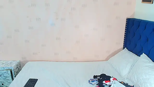 hotlatinateacher online show from March 2025 06:55:01 PM