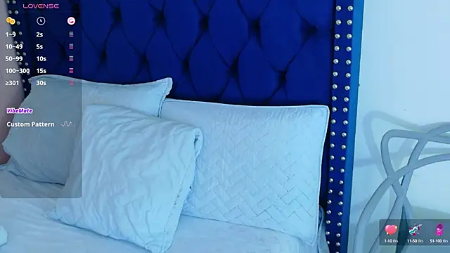 hotlatinateacher online show from September 2025 07:07:02 PM