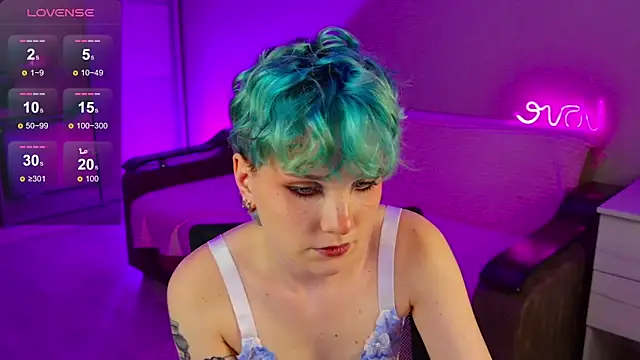 Snapshot of School_Love chatting on December 2024 04:23:01 PM School Love online show from December 2024 04:23:01 PM