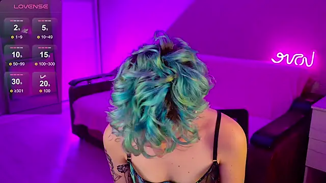 Snapshot of School_Love chatting on December 2024 01:17:01 PM School Love online show from December 2024 01:17:01 PM