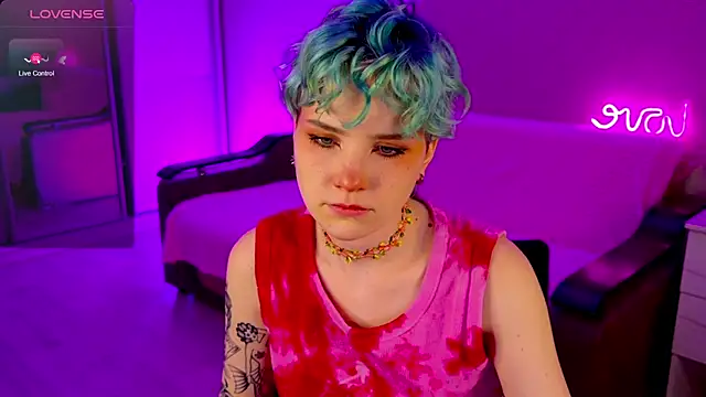 Snapshot of School_Love chatting on December 2024 01:12:02 PM School Love online show from December 2024 01:12:02 PM