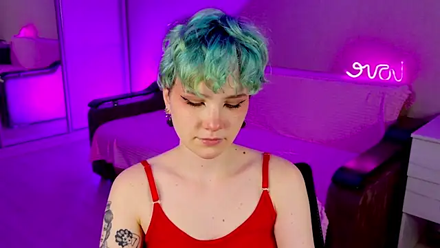 Snapshot of School_Love chatting on December 2024 01:21:02 PM School Love online show from December 2024 01:21:02 PM