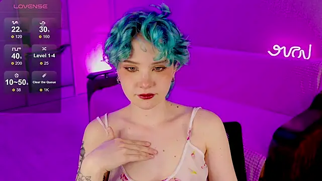 Snapshot of School_Love chatting on February 2025 01:11:02 PM School Love online show from February 2025 01:11:02 PM