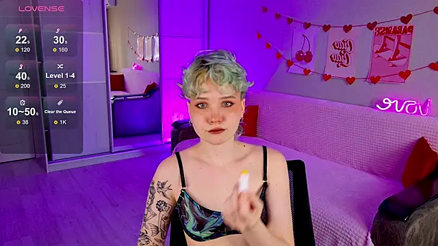 Snapshot of School_Love chatting on March 2025 01:12:02 PM School Love online show from March 2025 01:12:02 PM