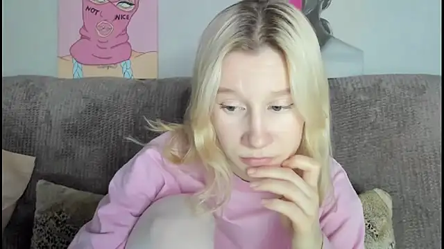 EnigmaSee online show from November 2025 01:53:01 AM