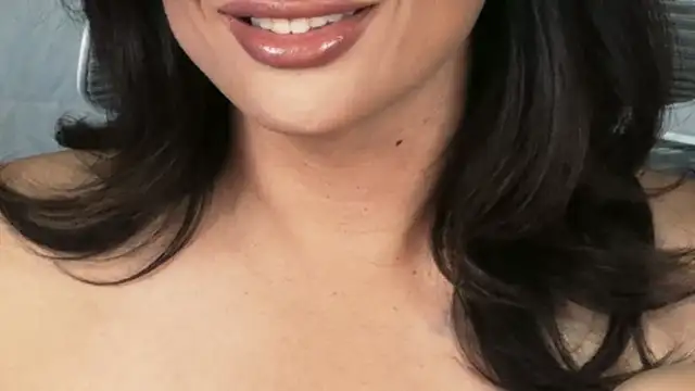 xprettysmilex online show from February 2026 10:26:01 PM