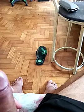 Snapshot of lobomisterioso13 chatting on January 2025 05:48:01 PM lobomisterioso13 online show from January 2025 05:48:01 PM