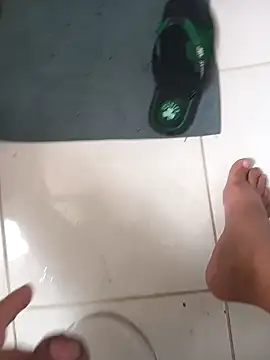 Snapshot of lobomisterioso13 chatting on February 2025 07:17:02 PM lobomisterioso13 online show from February 2025 07:17:02 PM