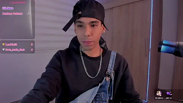 aldrinwhite online show from January 2025 05:59:02 PM