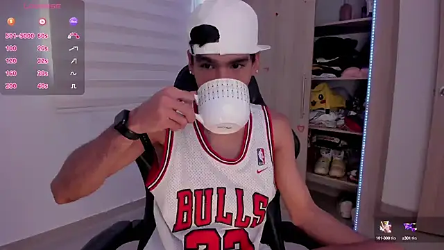 aldrinwhite online show from February 2025 03:08:01 PM