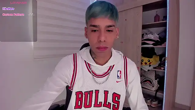 aldrinwhite online show from February 2025 02:54:02 PM