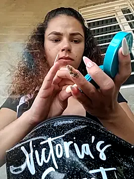 Mommy-Hot online show from March 2025 01:30:02 PM