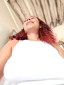 Mommy-Hot online show from October 2025 02:49:01 PM