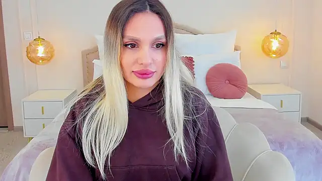 MissLoou online show from February 2026 06:11:02 AM