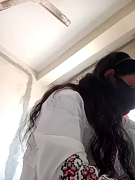 Snapshot of Neha-Roy chatting on February 2026 05:28:02 AM Neha-Roy online show from February 2026 05:28:02 AM