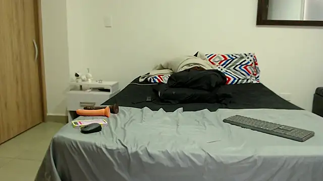 AnnieRoss69 online show from February 2025 09:09:01 PM