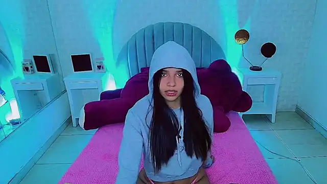 charlotte 0309 online show from February 2026 05:03:02 AM