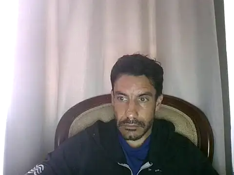 Snapshot of elkike1980 chatting on May 2026 02:45:01 PM elkike1980 online show from May 2026 02:45:01 PM