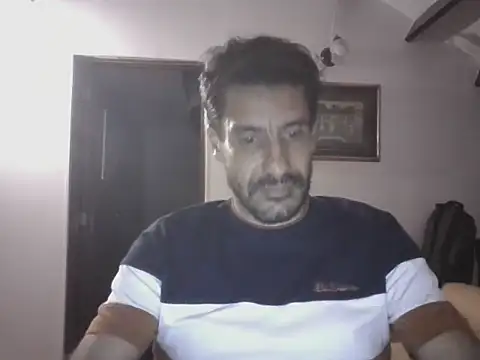 Snapshot of elkike1980 chatting on May 2026 01:13:01 AM elkike1980 online show from May 2026 01:13:01 AM