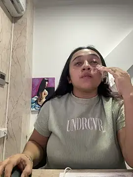 Snapshot of cata_megan chatting on December 2024 03:15:01 AM cata megan online show from December 2024 03:15:01 AM