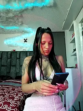 Snapshot of Nicole420squirt chatting on October 2025 05:11:01 PM Nicole420squirt online show from October 2025 05:11:01 PM