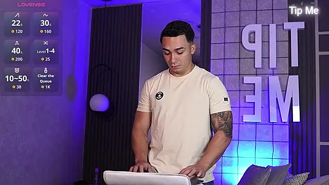 Ryan Hunt online show from January 2026 01:49:01 PM