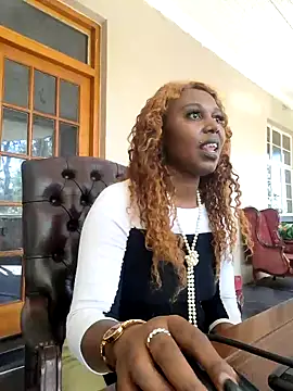 Snapshot of YourDreamLady22 chatting on January 2025 07:32:02 AM YourDreamLady22 online show from January 2025 07:32:02 AM