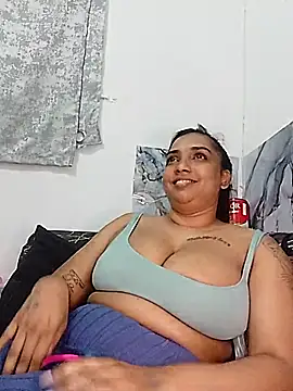 GORGEOUSLIPS online show from December 2025 09:24:02 PM