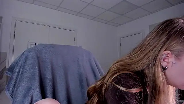 MiaMews online show from January 2026 10:30:02 PM