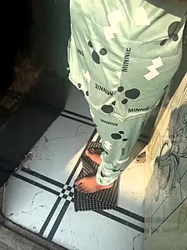 xyztopbeing online show from December 2025 03:11:01 AM