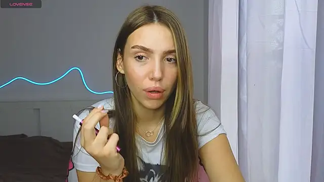 AliceSpark online show from October 2025 09:54:02 AM