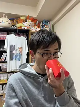 Snapshot of ryusei18570 chatting on December 2024 09:45:02 AM ryusei18570 online show from December 2024 09:45:02 AM